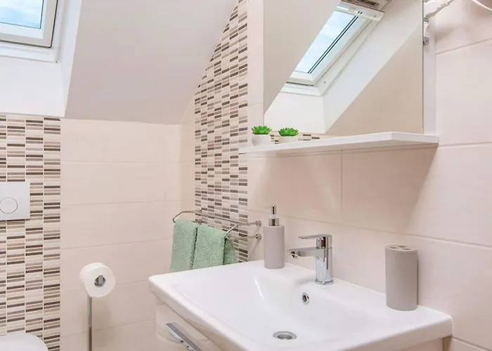 Lovi Te-three Bedroom With Pool And Sea View * Lovište