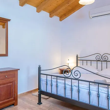 Lovi Te-three Bedroom With Pool And Sea View