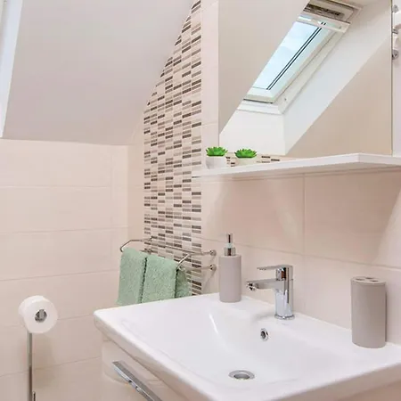 Lovi Te-three Bedroom With Pool And Sea View * Lovište