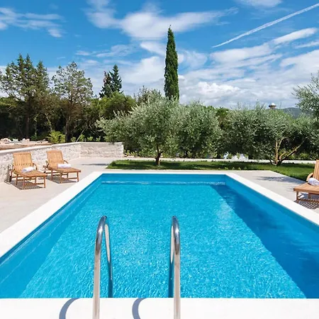 Lovi Te-three Bedroom With Pool And Sea View Dom wakacyjny