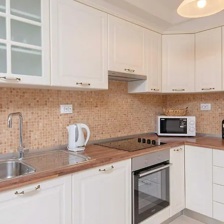 Lovi Te-three Bedroom With Pool And Sea View Lovište