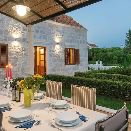 Lovi Te-three Bedroom With Pool And Sea View