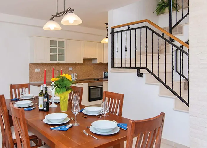 Lovi Te-three Bedroom With Pool And Sea View *