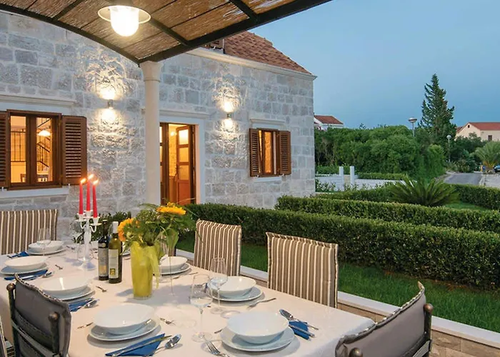 Lovi Te-three Bedroom With Pool And Sea View